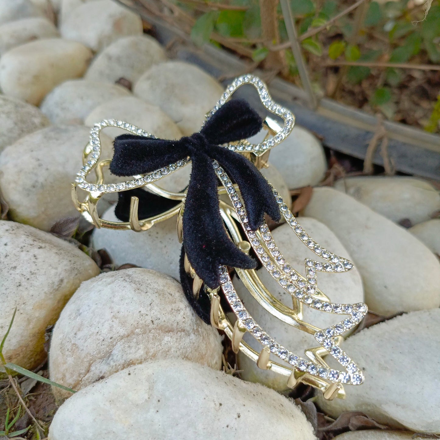 VELVET BOW LARGE HAIR CLIP